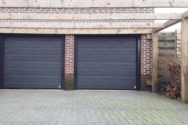 Sectionaaldeur - Woodgrain Ligna twee deuren