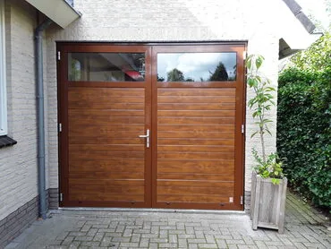 Woodline openslaande garagedeur